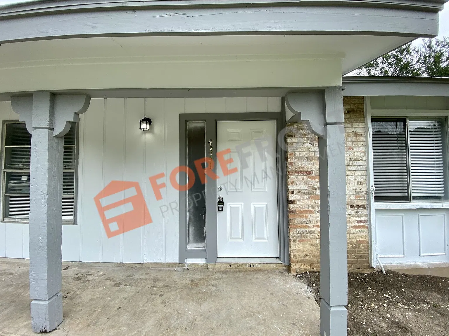 4331 Avenida Prima St — Photo 2