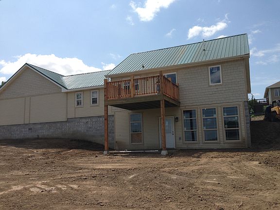 Deck + Walkout LL with patio