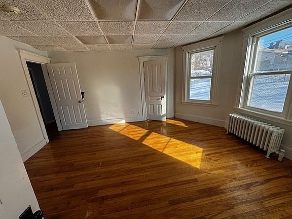 4th image of 15 Edward St