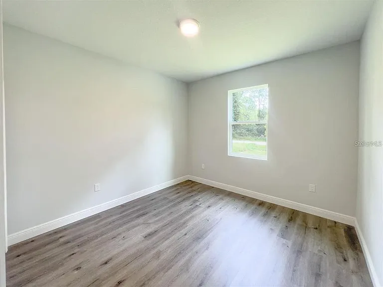 1580 E Pkwy — Photo 10