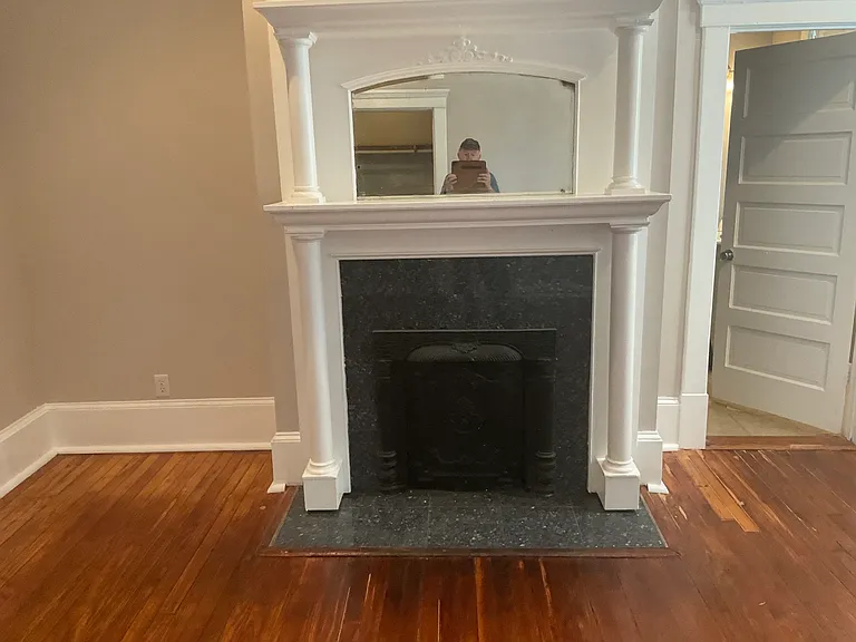 905 E Henry St #A — Photo 10