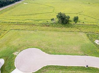 5821 Prairie Water Ct #221, Waunakee, WI 53597