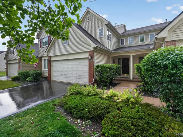 456 Lilly View Ct, Howell, MI 48843