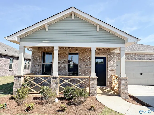 1020 Maplehurst St, Decatur, AL 35603