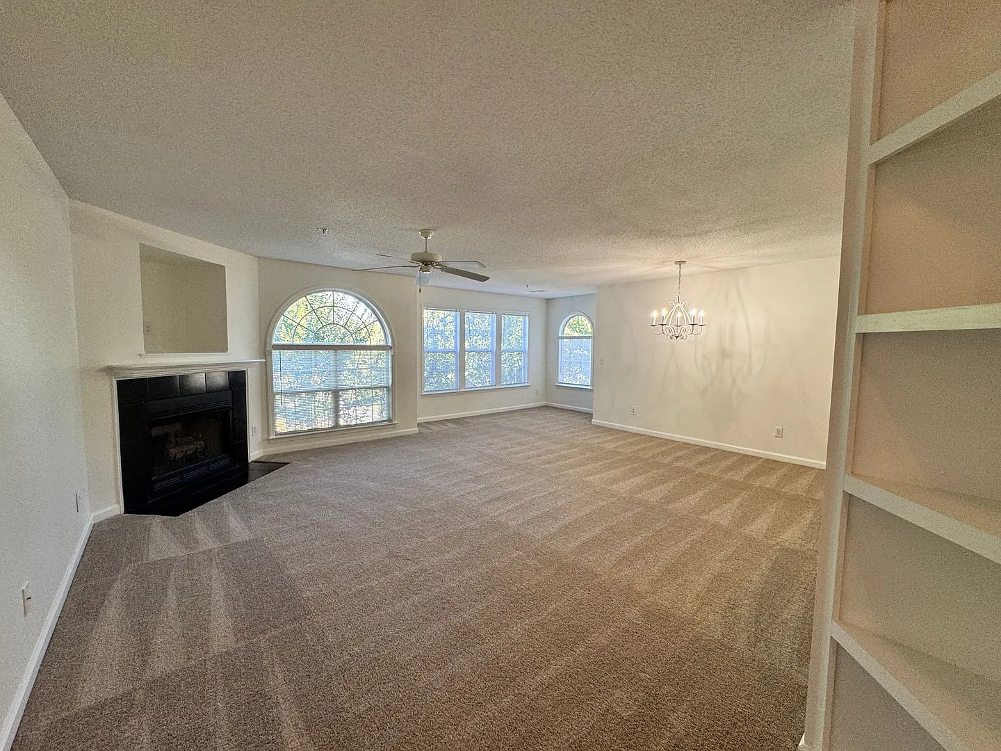 524 Ivy Glen — Photo 2