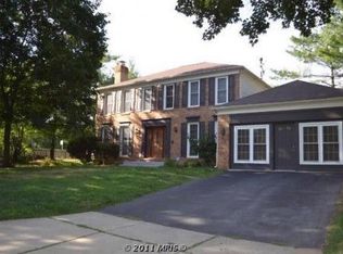 7425 Tupelo Dr, Derwood, MD 20855