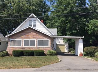 1 Holland Ave, Colonie, NY 12205