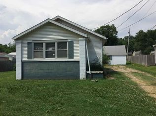 3127 W Farmington Rd, Peoria, IL 61604