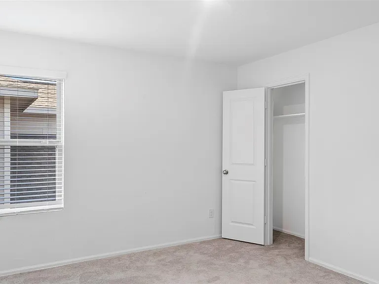 19148 Cicerone Ct — Photo 10