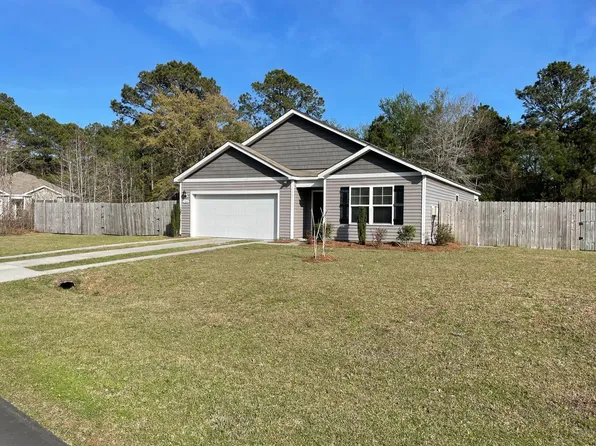 364 Ellis Rd SE, Bolivia, NC 28422