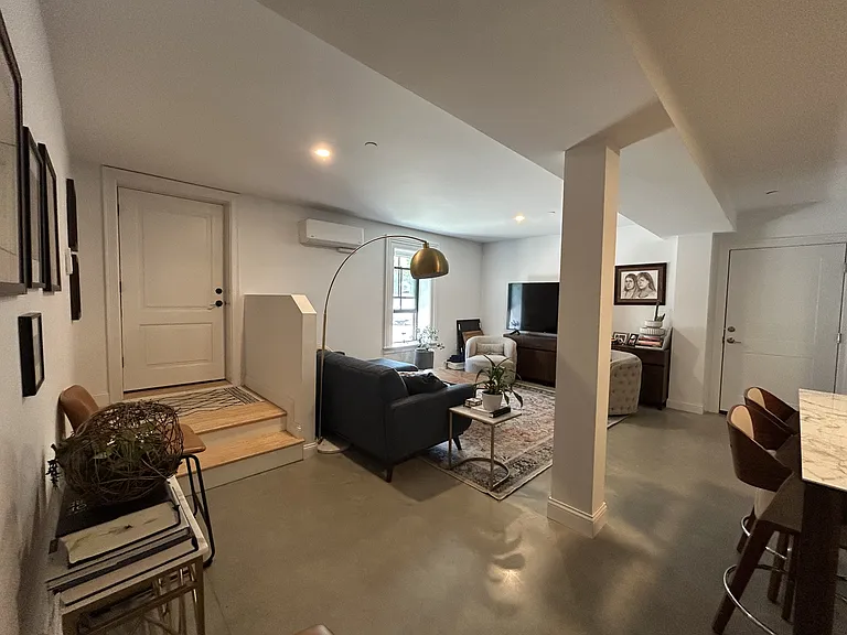 205 Summer St #2 — Photo 7