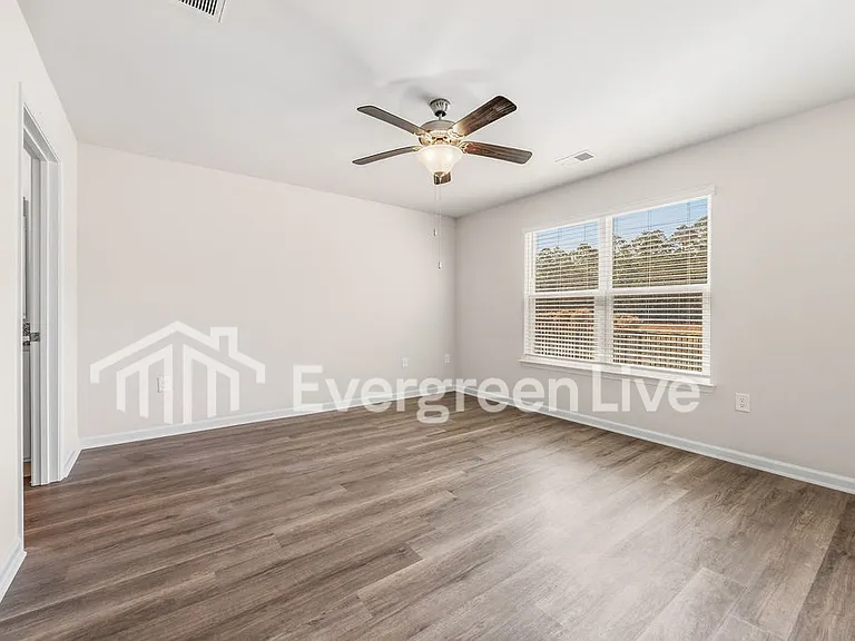 2233 Courtina Way — Photo 10