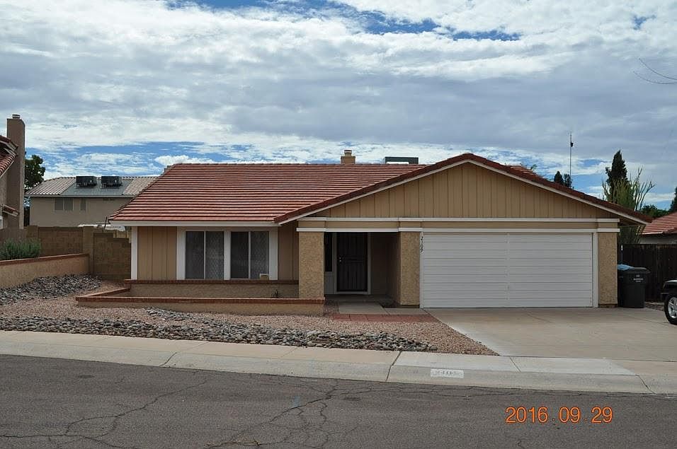 1st image of 2109 E Ludlow Dr