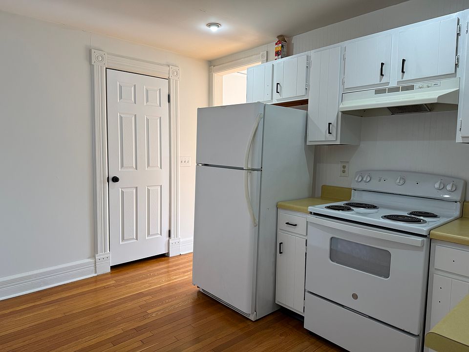 1st image of 17 Sherman Ave #I