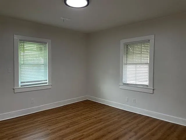 1011 Hancock St — Photo 10