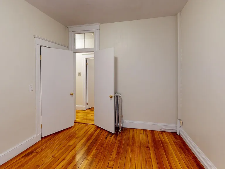Kelton Street Apartments — Photo 96