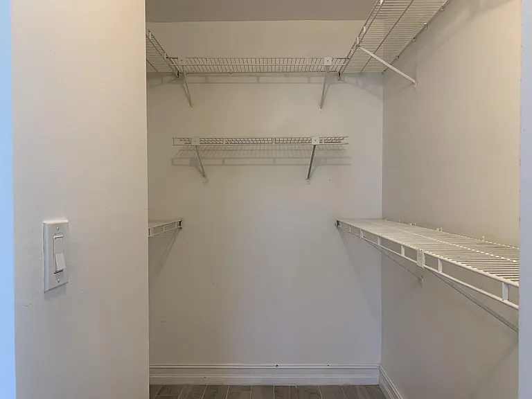 10011 Winding Lake Rd #101 — Photo 11