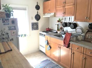 898 Massachusetts Ave APT 15, Cambridge, MA 02139