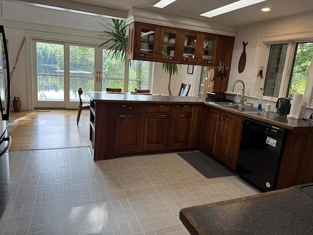 2 bed, 1477 sqft, $2,200 — Photo 2