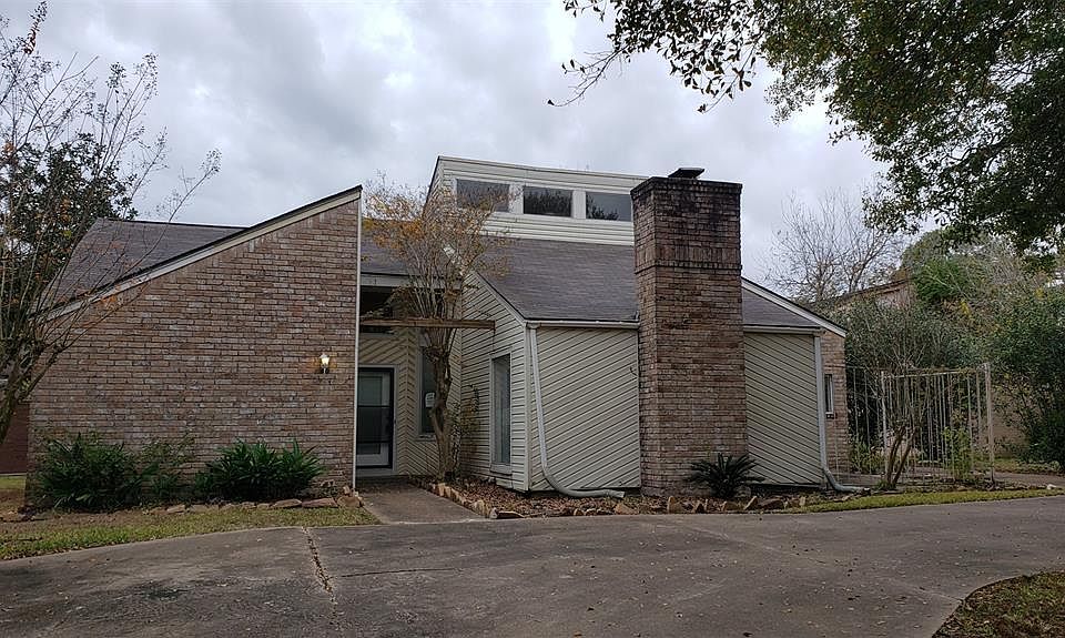 1st image of 8203 Debbie Gay Dr