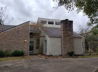 8203 Debbie Gay Dr, Houston, TX 77040