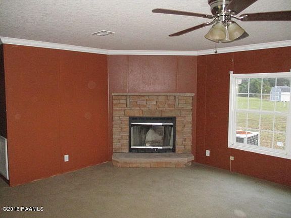 5th image of 918 Oak Crest Dr