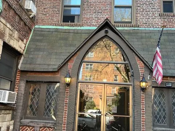 2 Marine Avenue #2B, Brooklyn, NY 11209