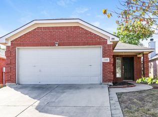 1100 Savage Dr, Denton, TX 76207