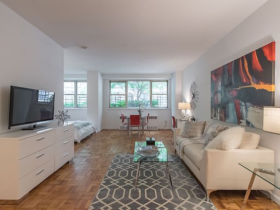 3rd image of 420 E 80th St APT 8E