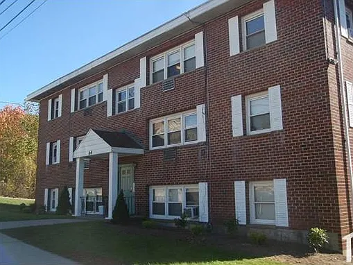 64 Dell Ave — Photo 11