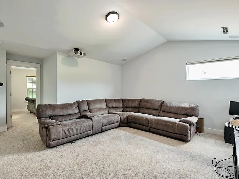 1001 Ryecroft Ln — Photo 25