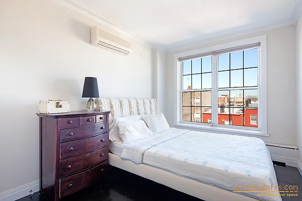 Sold by aptsandlofts.com | media 16