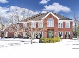 3251 Royal Oak Ct, Westlake, OH