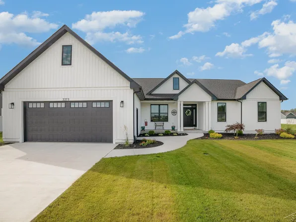 2273 Creekmore Ln, Bay City, MI 48706