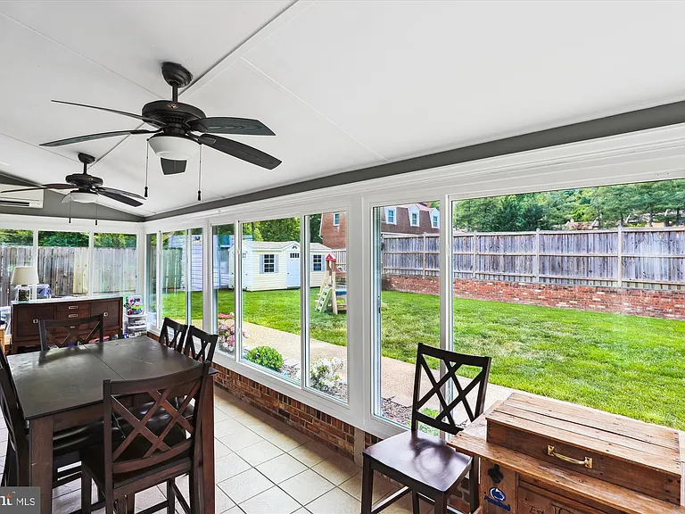4555 Lantern Pl — Photo 17