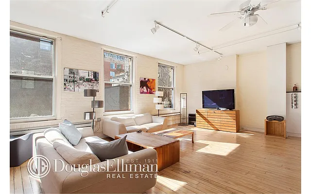 Rented by Douglas Elliman | media 9