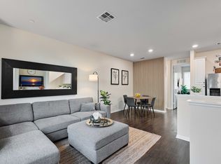 7221 N Cedar Rd, Van Nuys, CA 91405