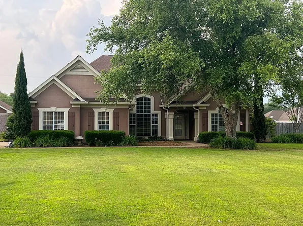 72 Peyton Haley Dr, Caledonia, MS 39740