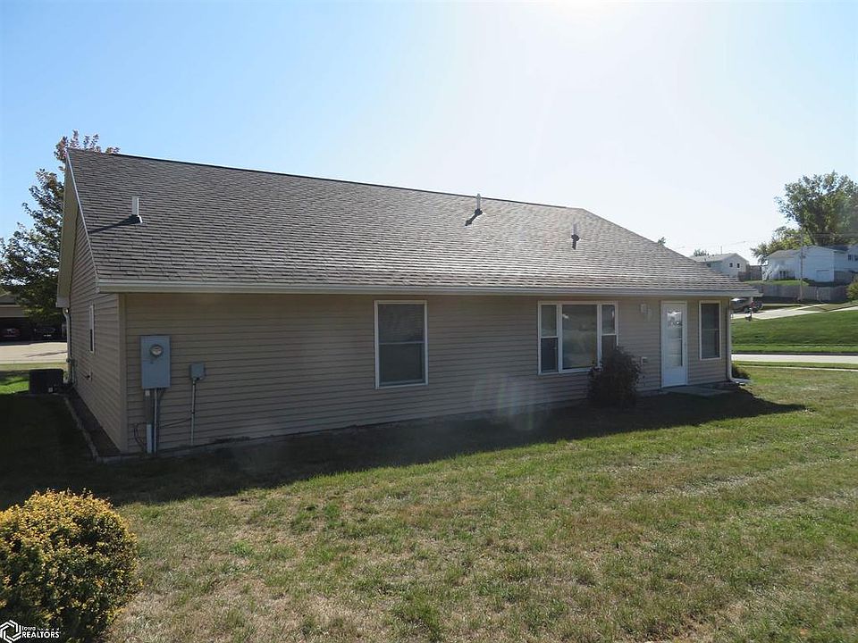 2023 S 5th Ave, Marshalltown, IA 50158 Zillow