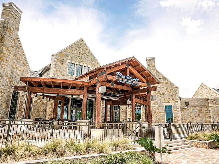 Amenity Center / Restaurant