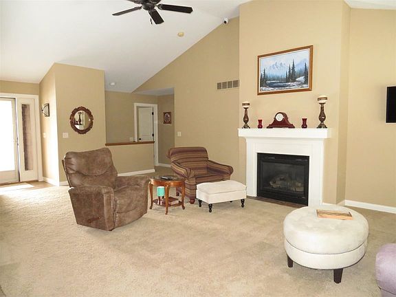 3rd image of 67265 Kensington Dr
