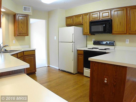 4th image of 3007 Lost Creek Blvd