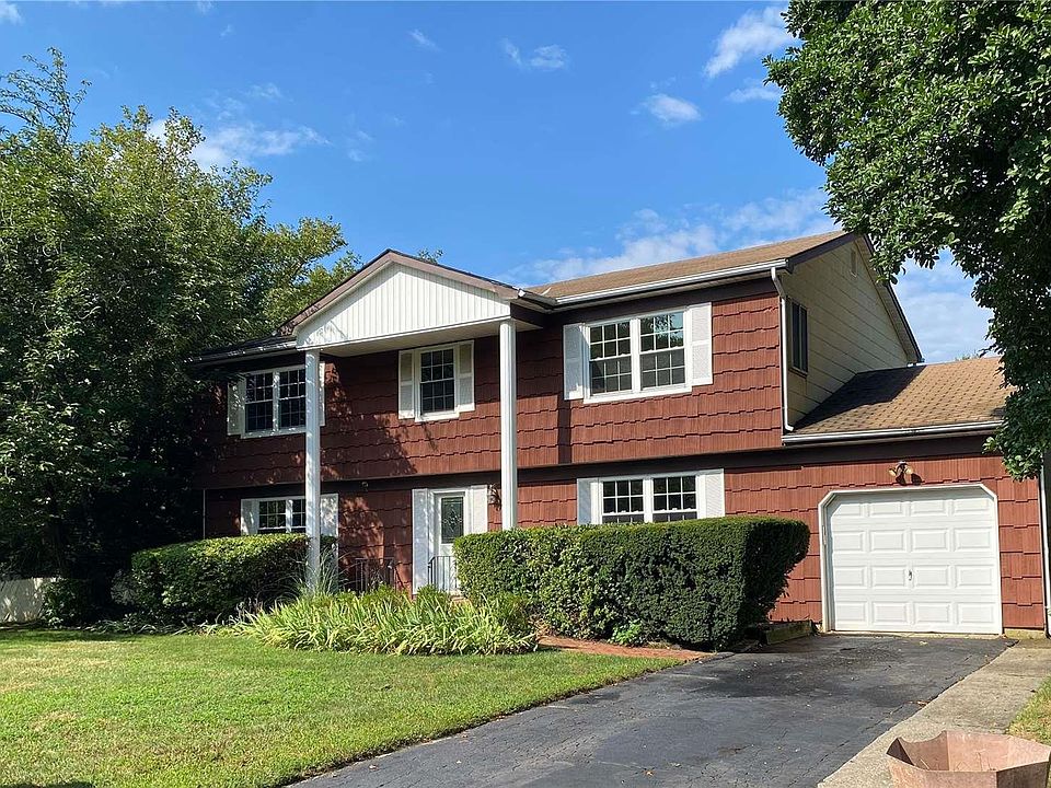 1st image of 86 Strathmore Village Drive