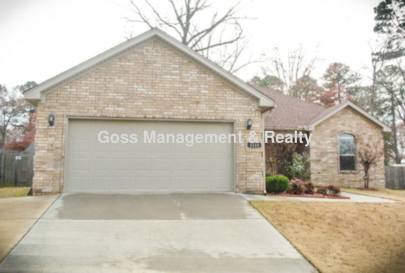 2nd image of 1111 Heights Rd