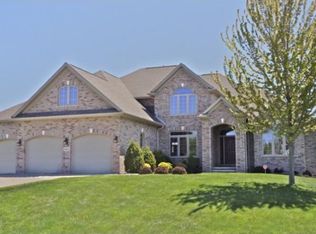 3585 Meadow Sound Dr, De Pere, WI 54115