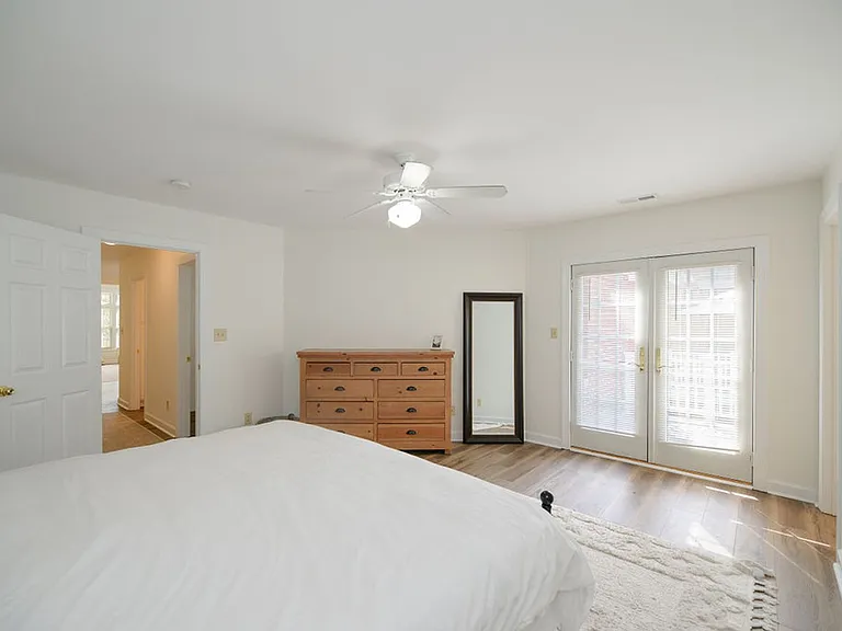 183 Herman Melville Ave — Photo 13