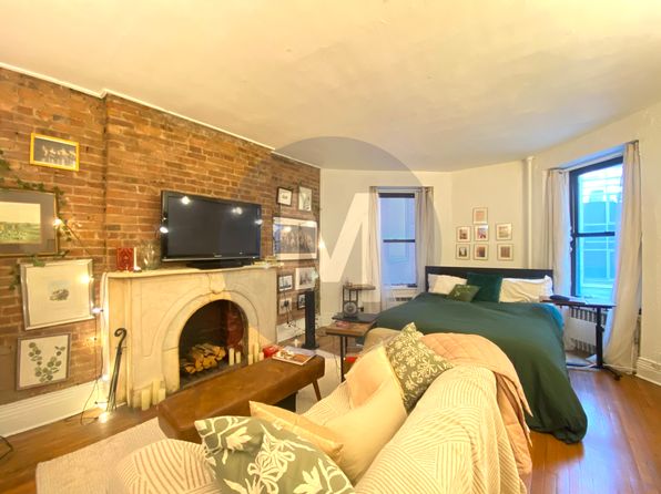 134 W 46th St APT 4