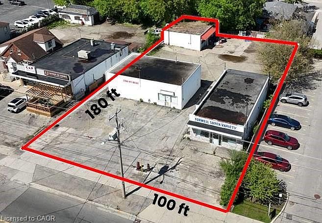 1st image of 355 Lancaster St W #351