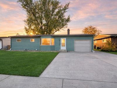 2525 5th St NW, Minot, ND, 58703