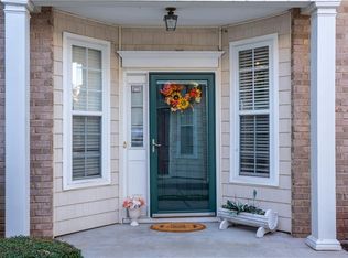 1484 Otterbourne Cir, Chesapeake, VA 23320